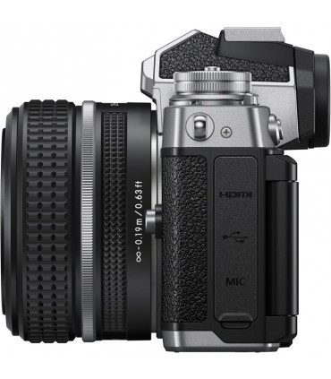 Nikon Z fc + 28mm Lens- קיט Mirrorless מצלמת ניקון - יבואן רשמי